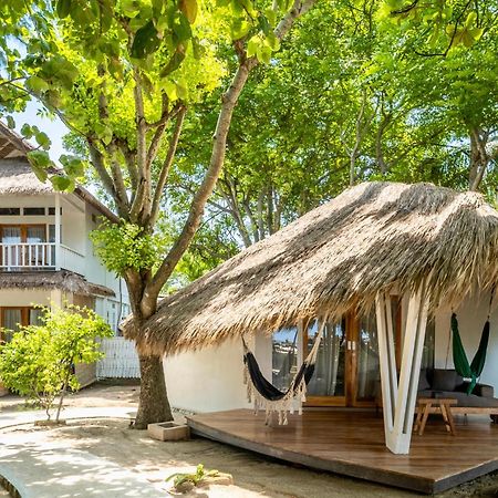 Mowies On The Beach Gili Islands Exterior photo