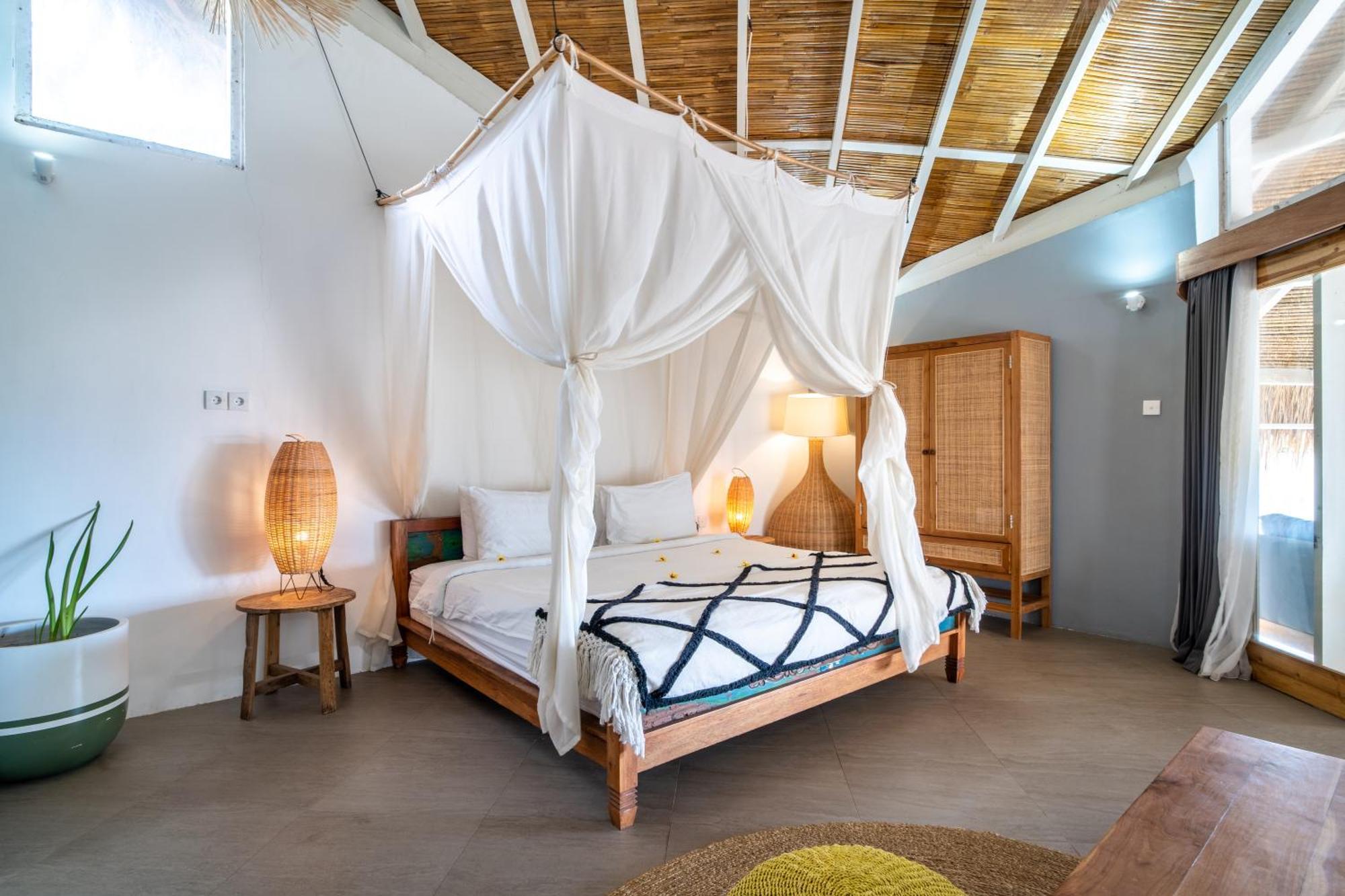 Mowies On The Beach Gili Islands Exterior photo