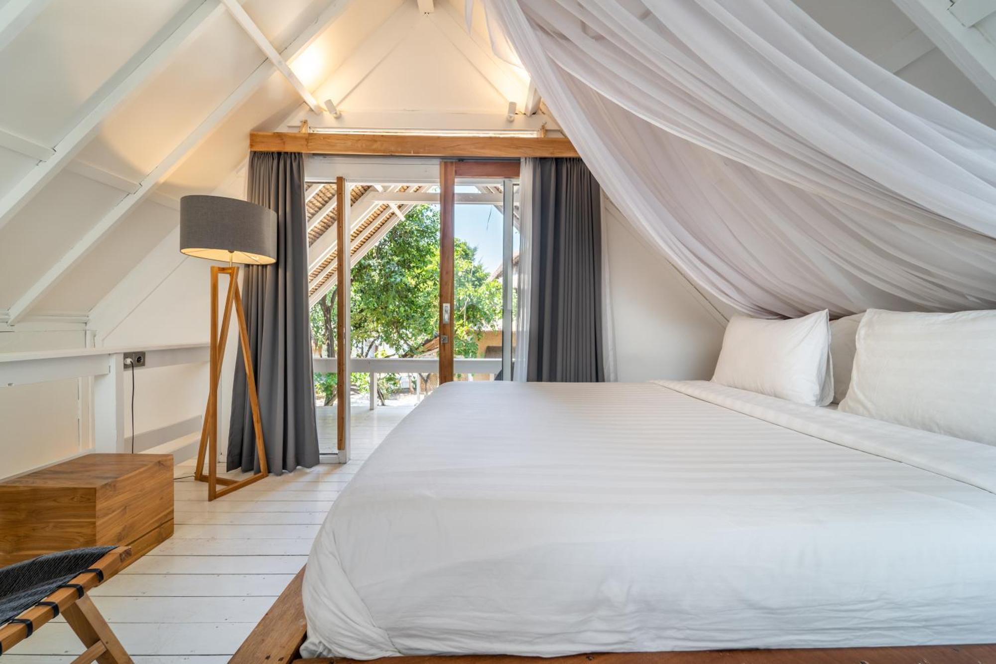 Mowies On The Beach Gili Islands Exterior photo
