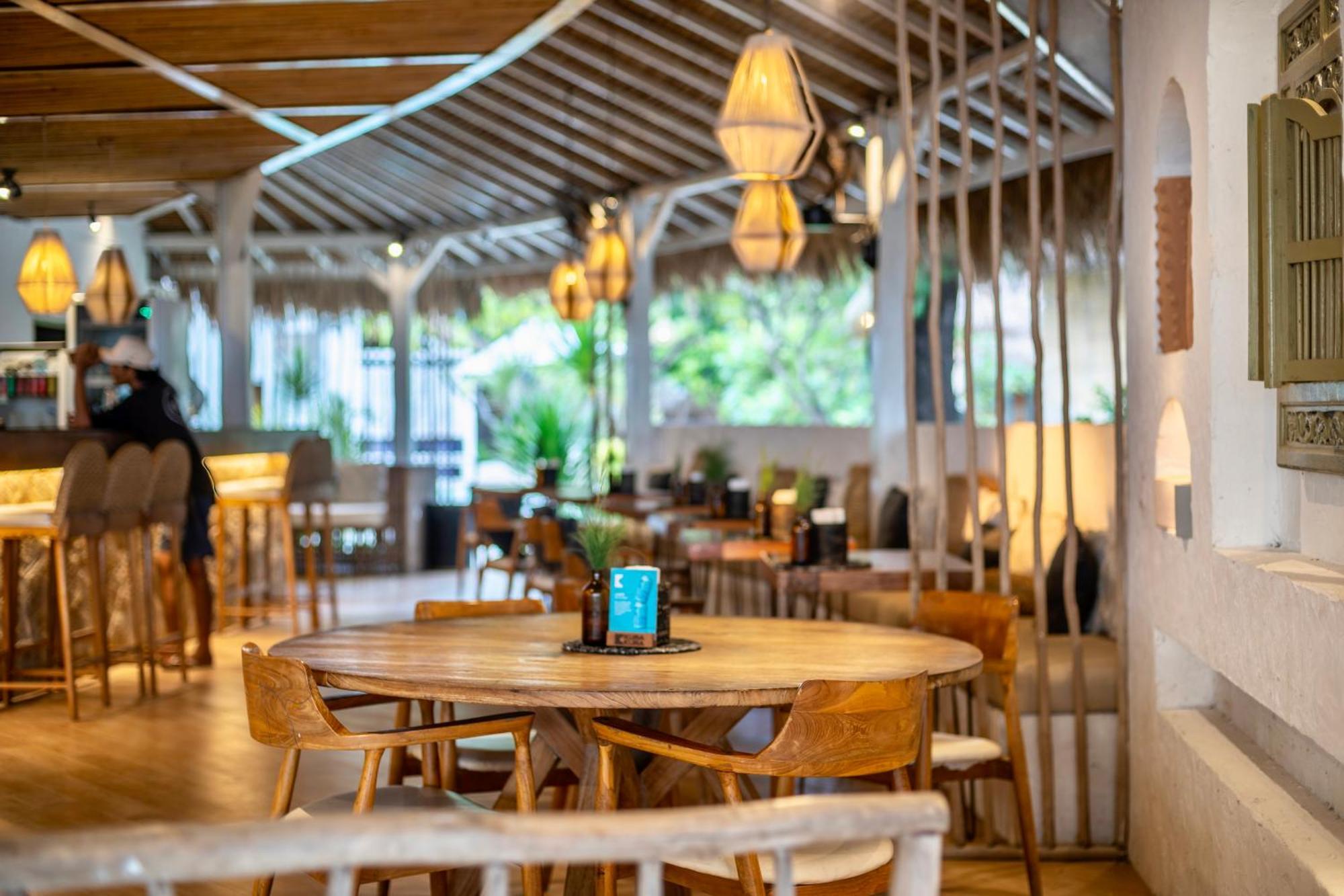 Mowies On The Beach Gili Islands Exterior photo