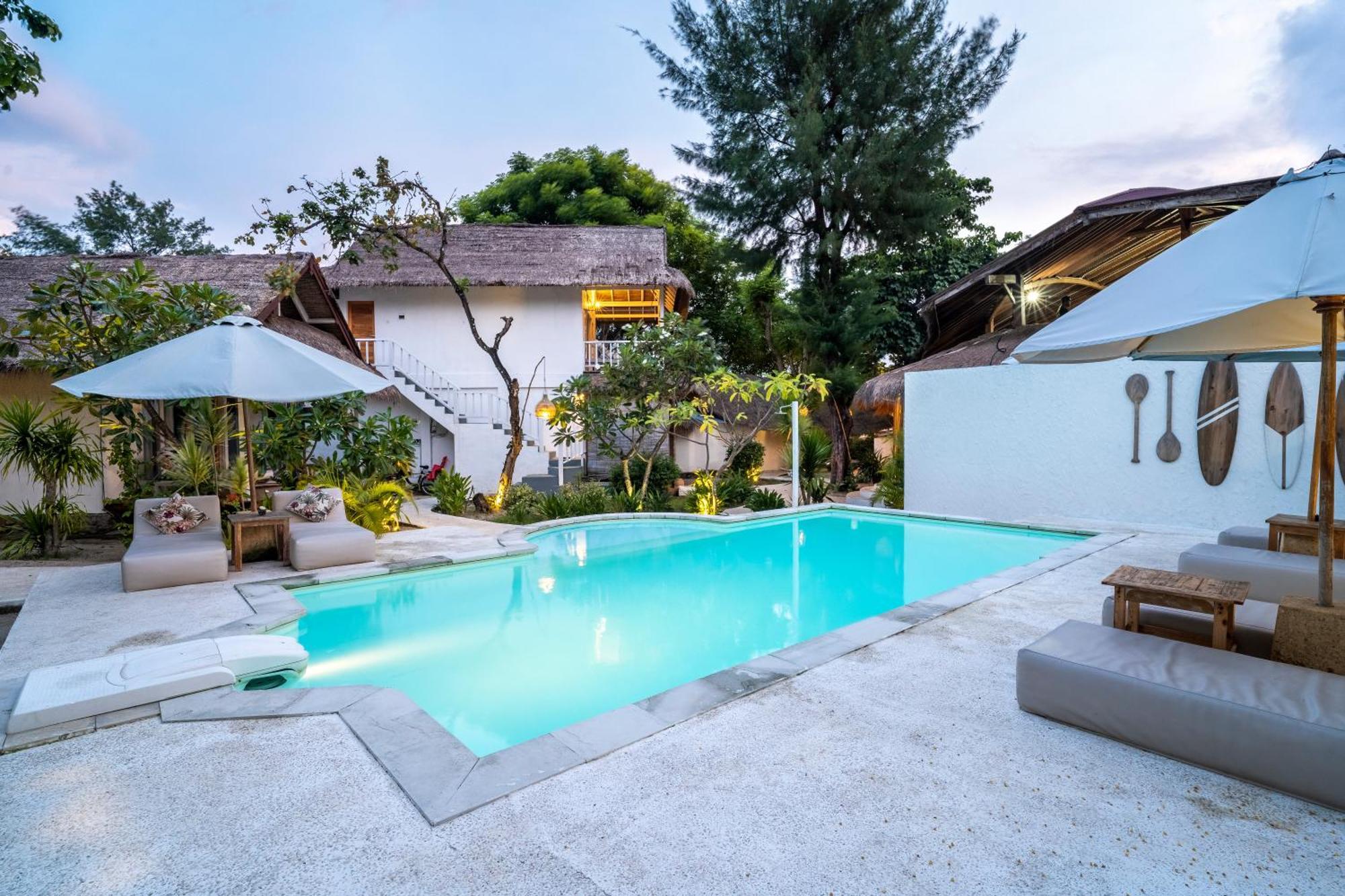 Mowies On The Beach Gili Islands Exterior photo